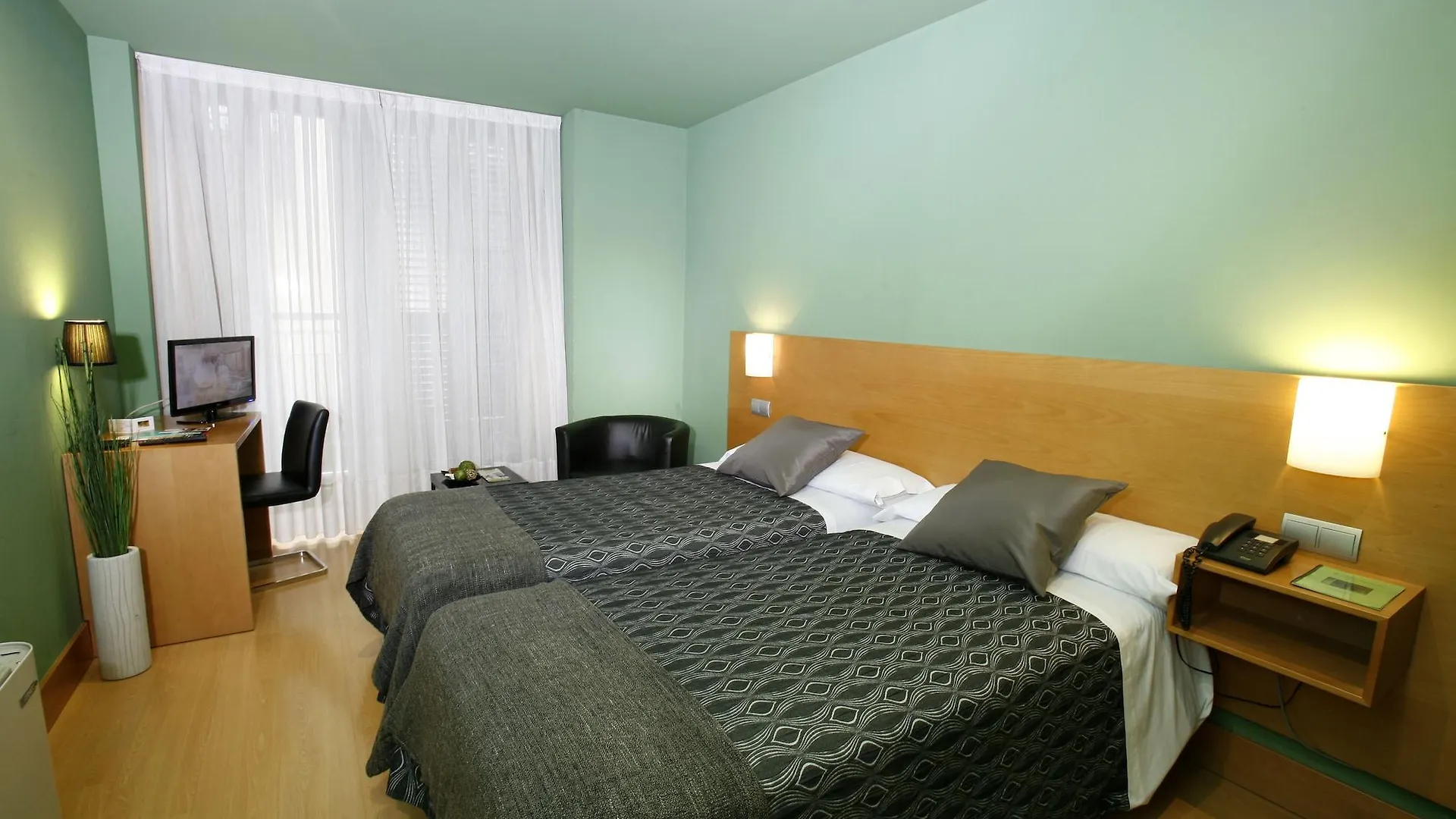 Hotel Bilbao Jardines