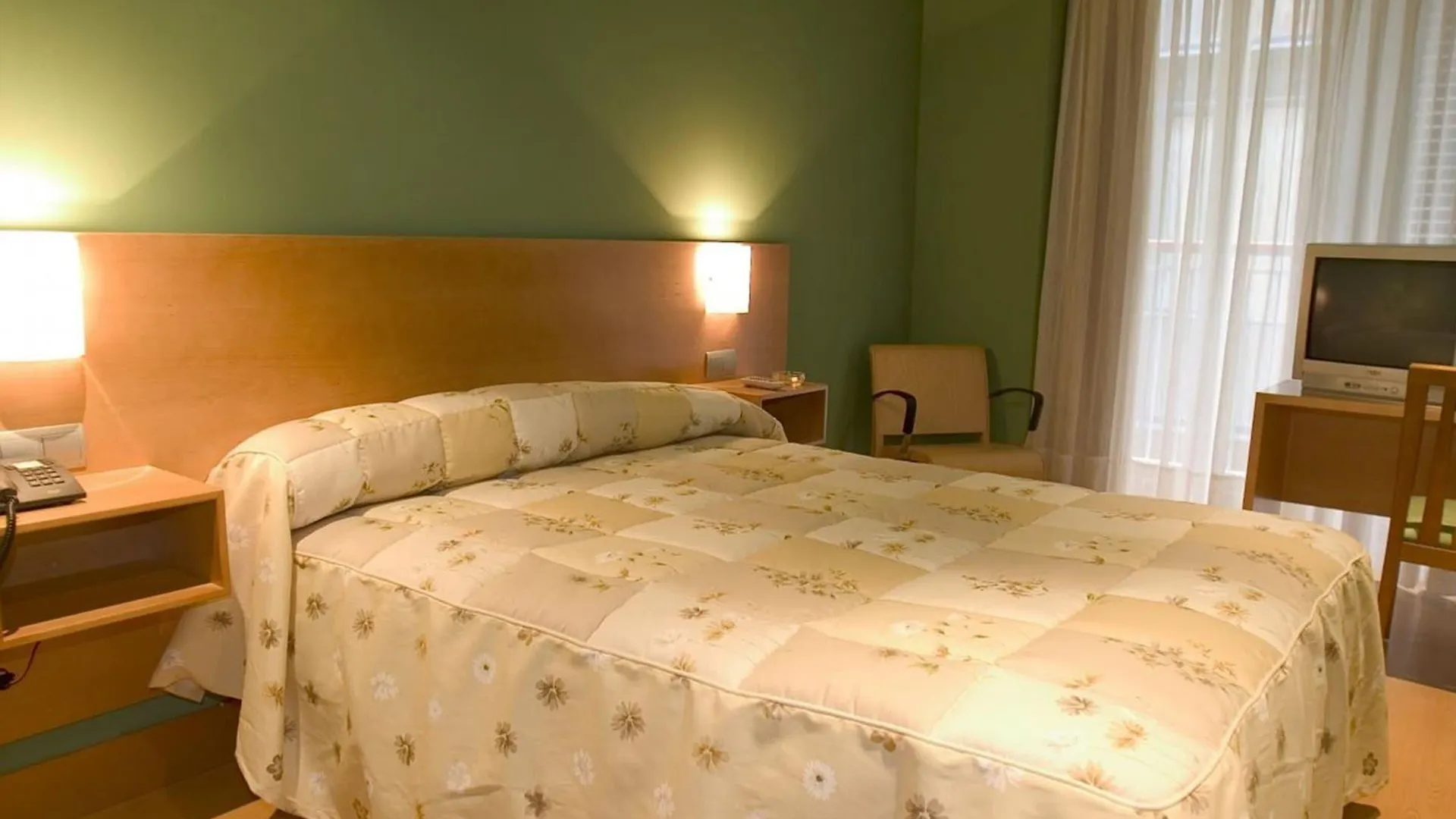 Hotel Bilbao Jardines