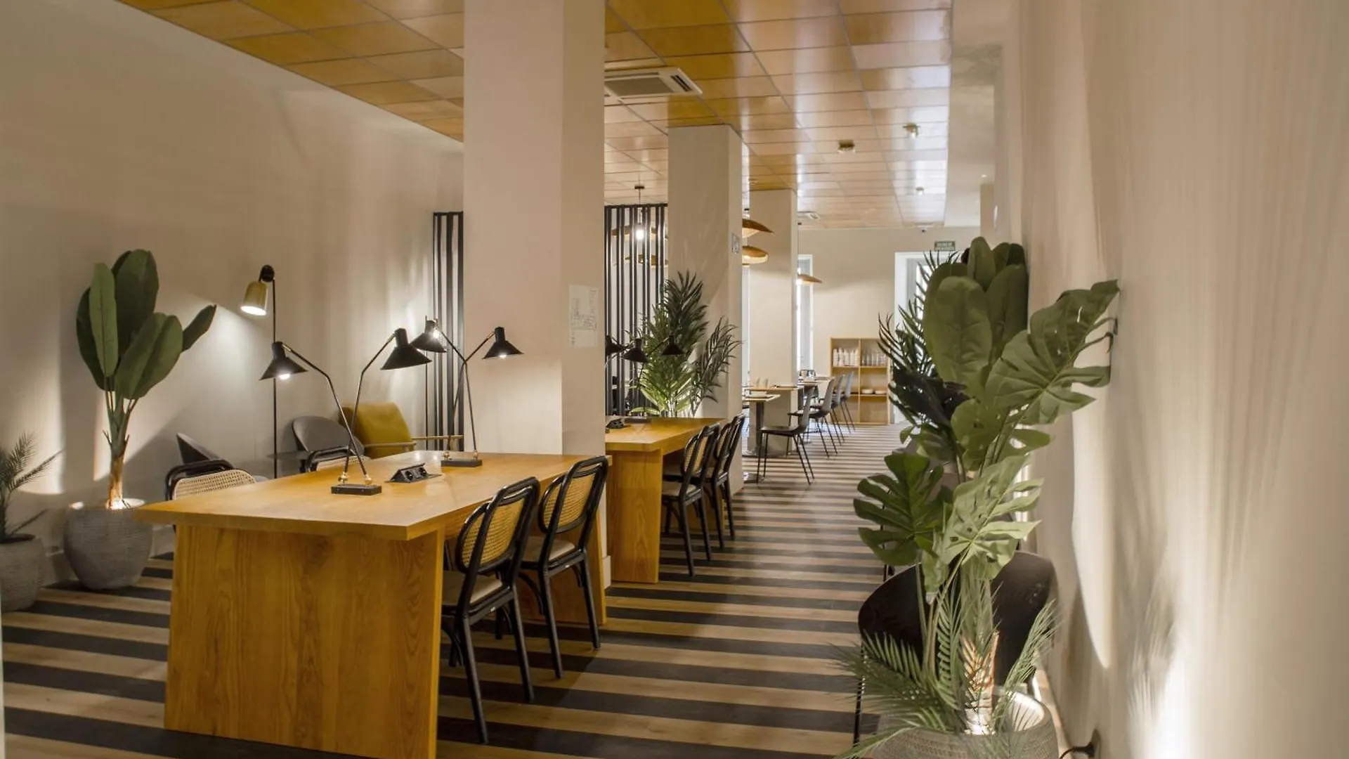 Hotel Bilbao Jardines