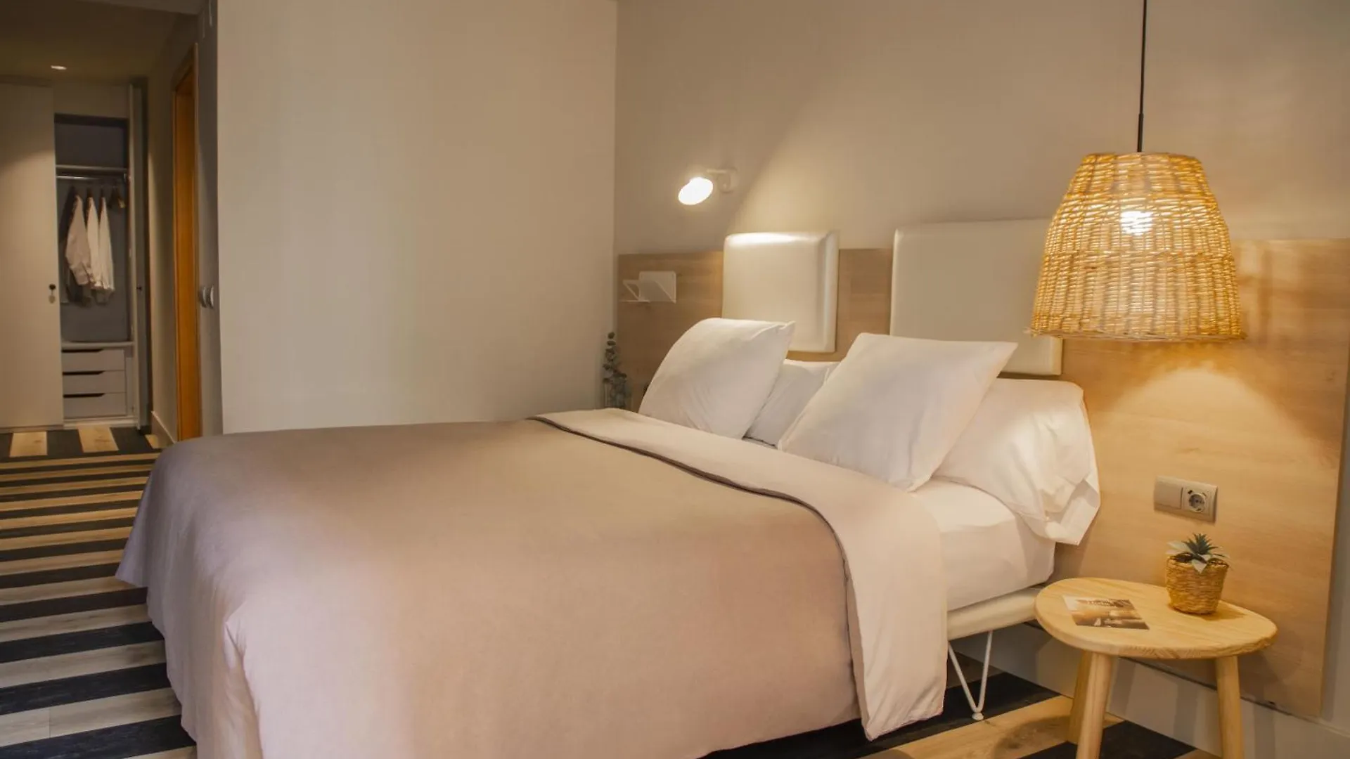 Hotel Bilbao Jardines