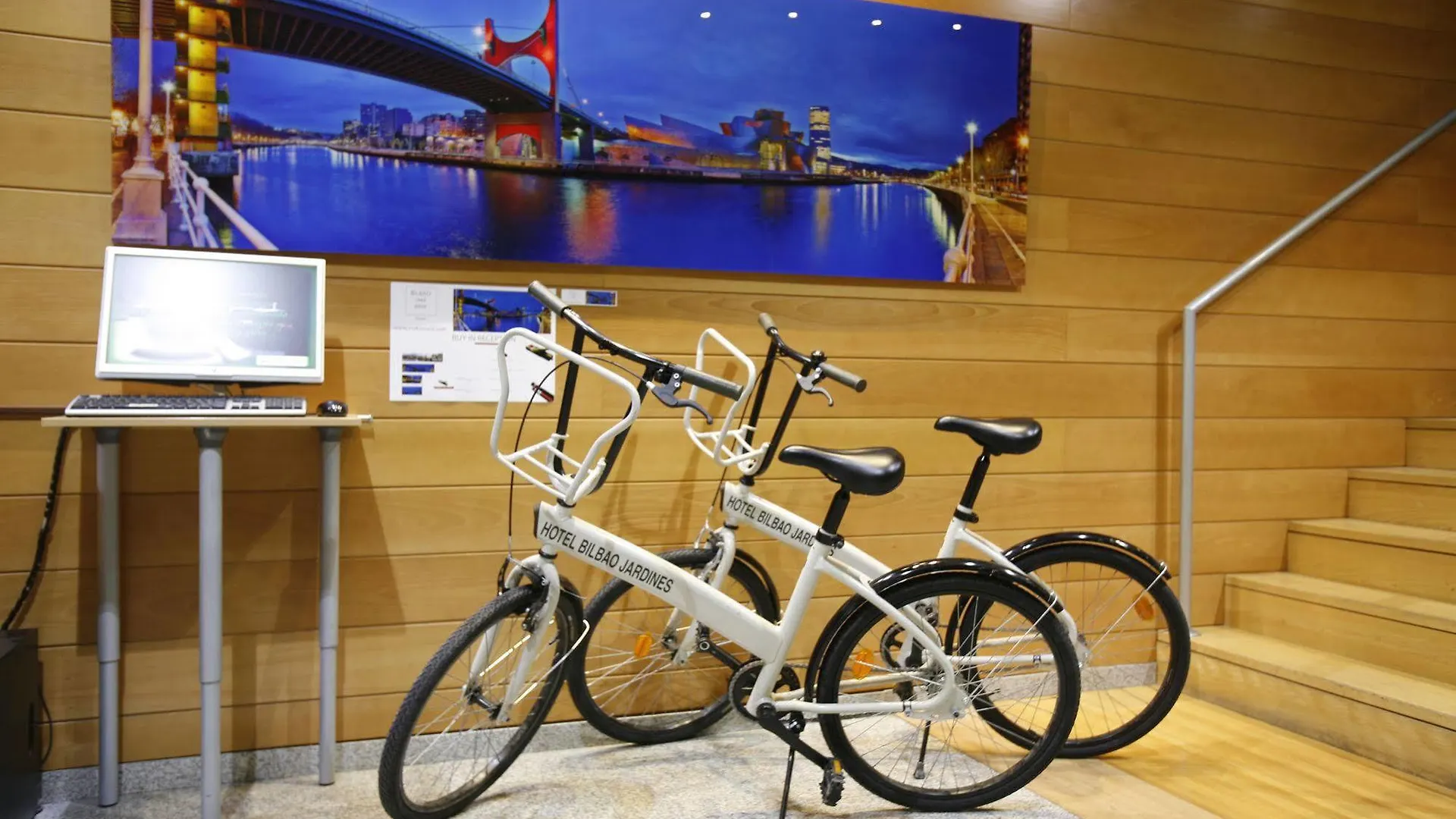 Hotel Bilbao Jardines